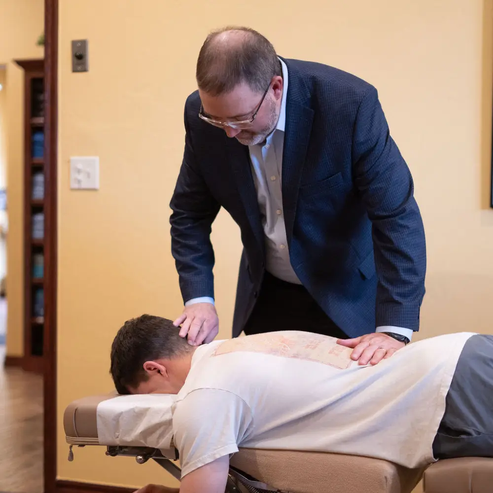 chiropractor in Shawnee